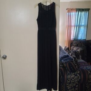 Elegant Black Lace Maxi Dress